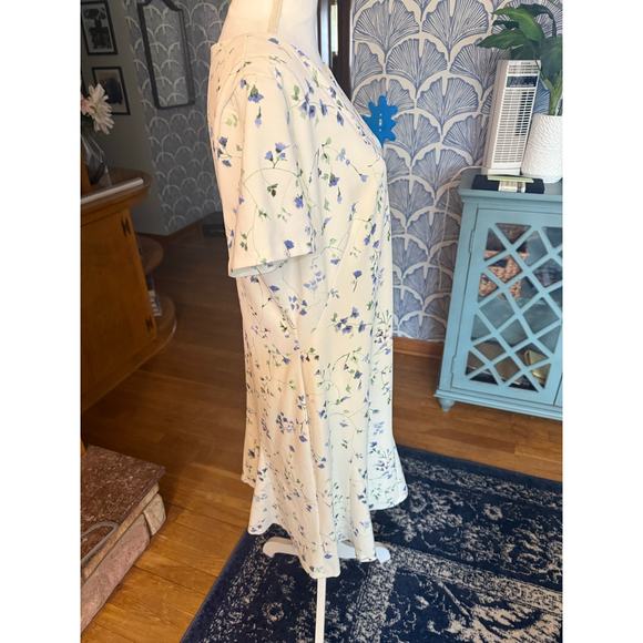 NWT Lauren Ralph Lauren Cream with Blue and Purple Floral Mini Dress Sz. 16 - Picture 5 of 7